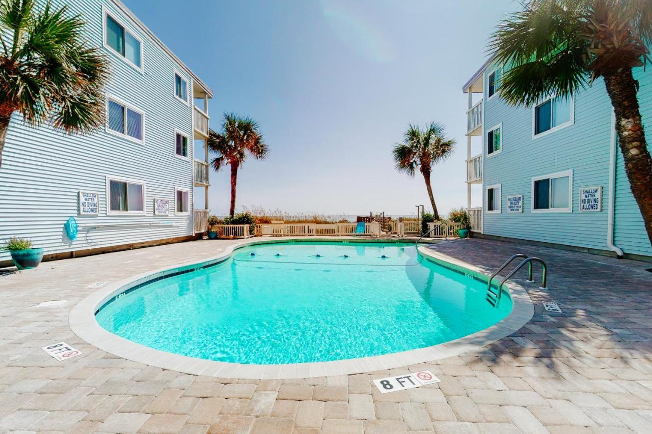מירטל ביץ' Ocean Retreat & Villas מראה חיצוני תמונה
